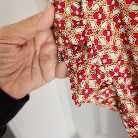 NWT Max Studio Front Tie Blouse Flutter Sleeves Medium - Picture 6 of 9